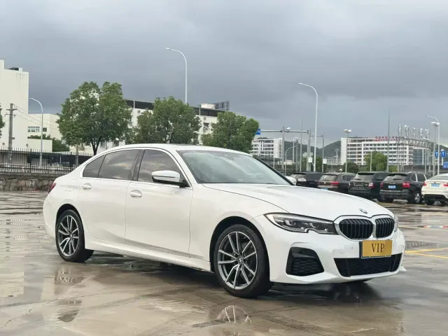 BMW 3 Series — Фото автомобиля 2