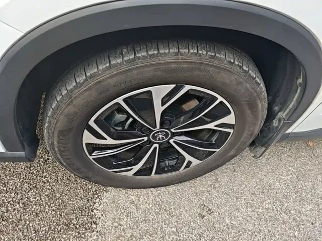 BYD Song Pro — Фото автомобиля 22