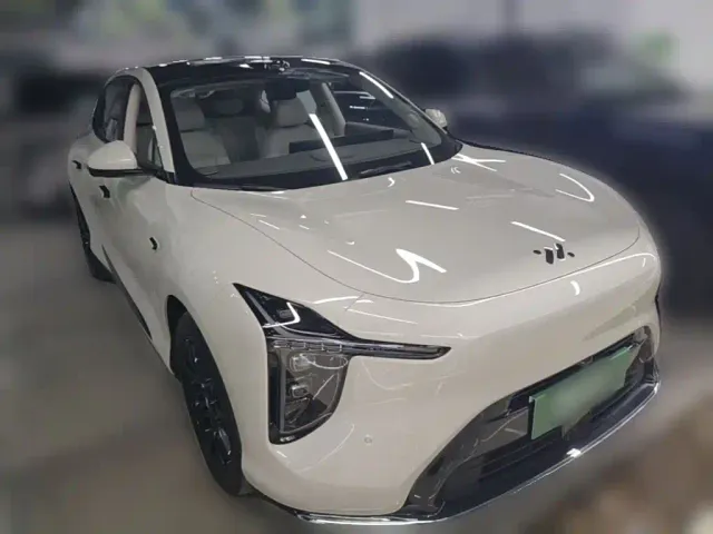 IM Motors LS6 — Фото автомобиля 5