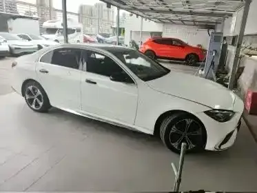 Mercedes-Benz C-Class — Фото автомобиля 3