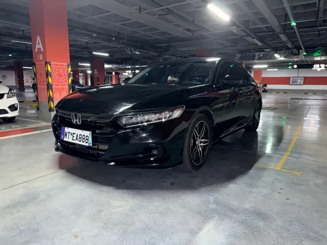 Фотография автомобиля — Honda Accord