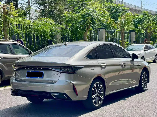 Chery Arrizo 8 — Фото автомобиля 10