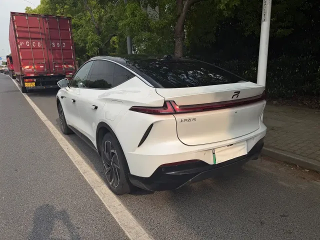 Roewe Feifan R7 2025 Urban Edition — Фото автомобиля 8