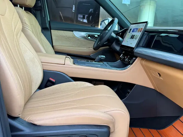GAC Trumpchi ES9 — Фото автомобиля 16