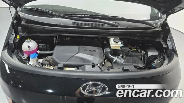 Hyundai Staria Staria Tourer 11 мест — Фото автомобиля 6