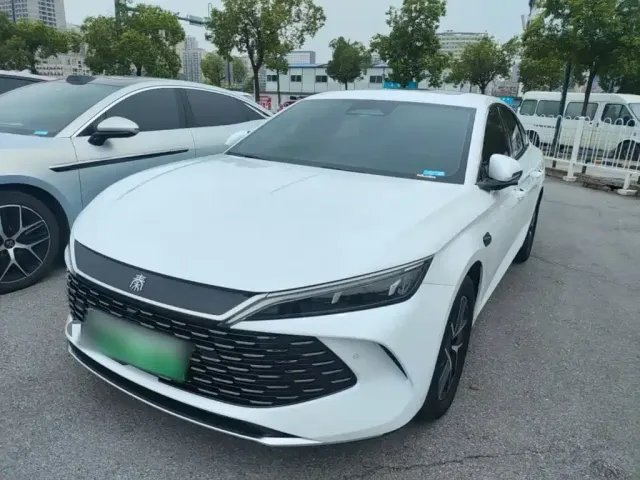 Фотография автомобиля — BYD Qin L