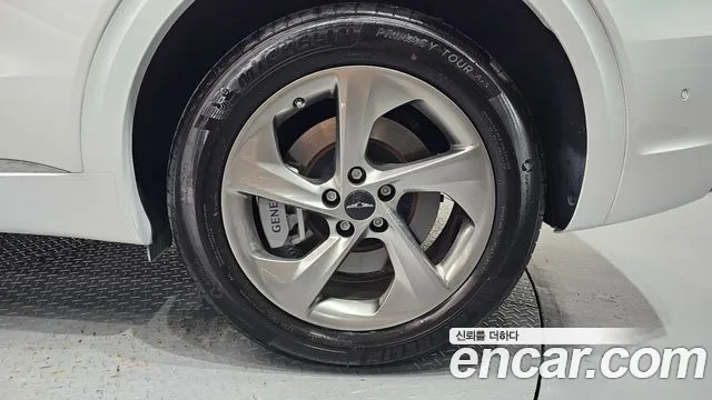 Genesis GV70 — Фото автомобиля 20