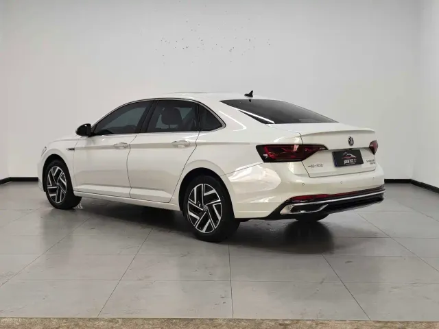 Volkswagen Sagitar — Фото автомобиля 8