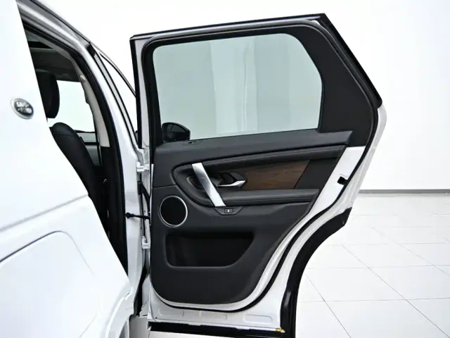 Land Rover Discovery Sport — Фото автомобиля 19
