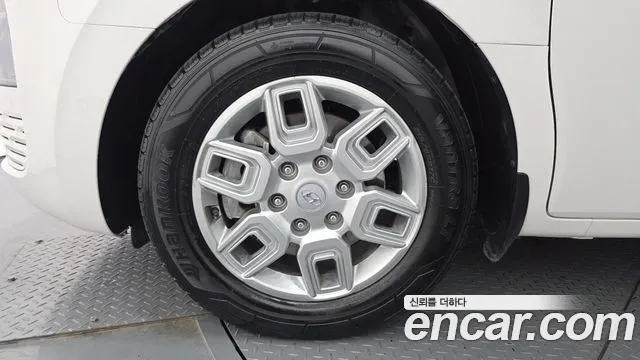 Hyundai Staria Staria 4WD Tourer 11 мест — Фото автомобиля 5