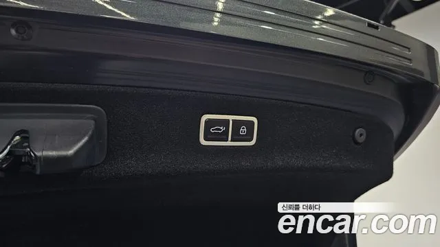 Genesis G90 Бензин 3.5 турбо AWD — Фото автомобиля 18