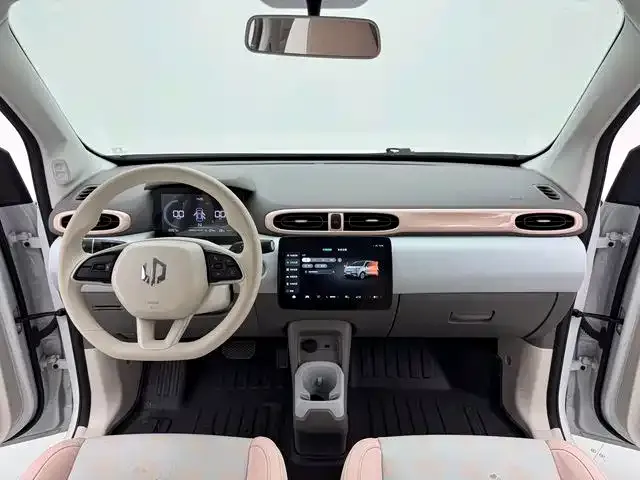 Leapmotor T03 — Фото автомобиля 9