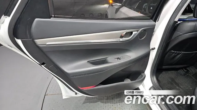 Hyundai Grandeur Новый Grandeur IG — Фото автомобиля 25
