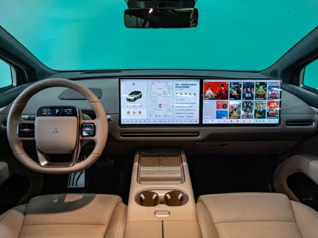Li Auto i6 — Фото автомобиля 10