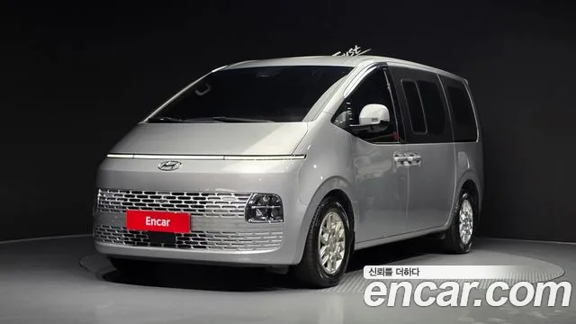 Фотография автомобиля — Hyundai Staria