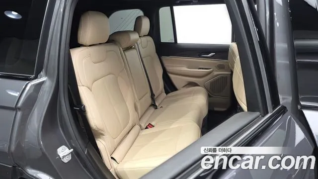 Jeep Cherokee WL — Фото автомобиля 17