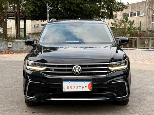 Volkswagen Tiguan L — Фото автомобиля 2