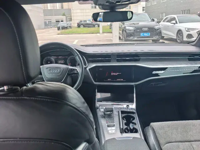 Audi A6L — Фото автомобиля 7