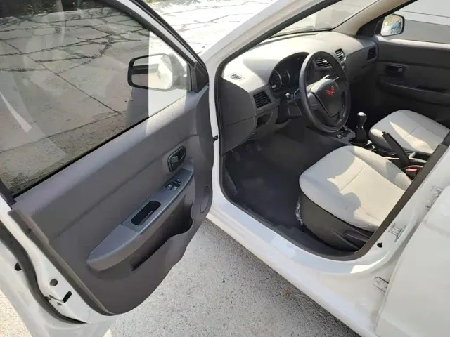Wuling Hongguang — Фото автомобиля 15