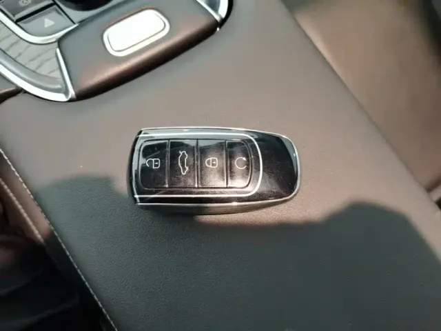 Chery Tiggo 8 PRO EV — Фото автомобиля 8
