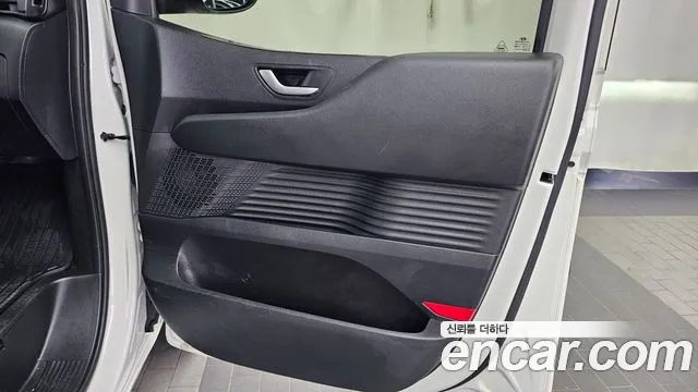 Hyundai Staria — Фото автомобиля 14