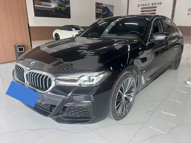 Фотография автомобиля — BMW 5 Series