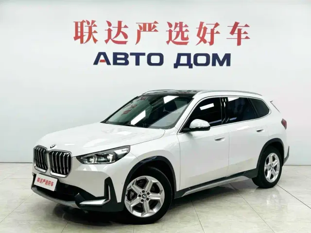 Фотография автомобиля — BMW X1