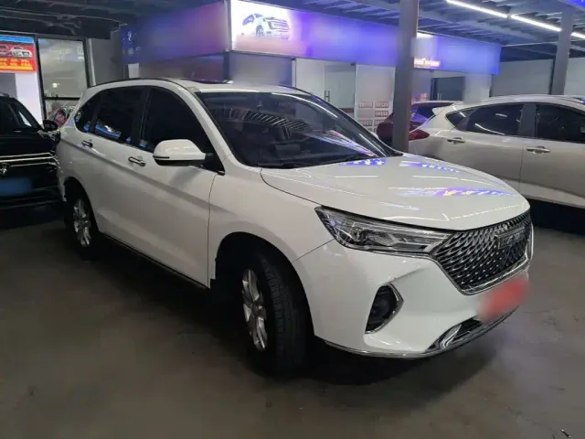 Haval M6 — Фото автомобиля 3