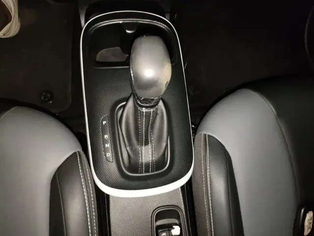 Roewe Clever — Фото автомобиля 13