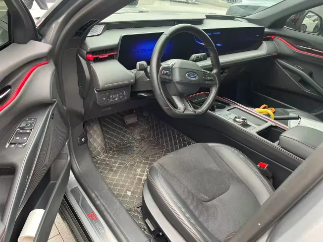 Ford Mondeo — Фото автомобиля 3