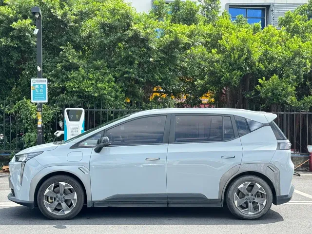 GAC Aion Y — Фото автомобиля 7