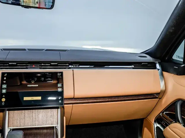Land Rover Range Rover — Фото автомобиля 26