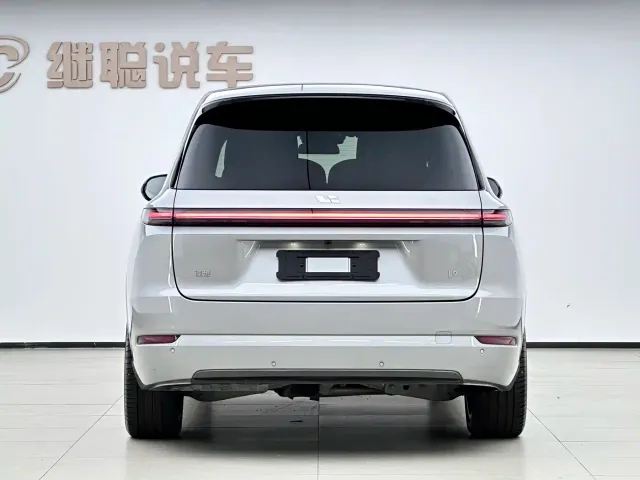 Li Auto L9 — Фото автомобиля 3