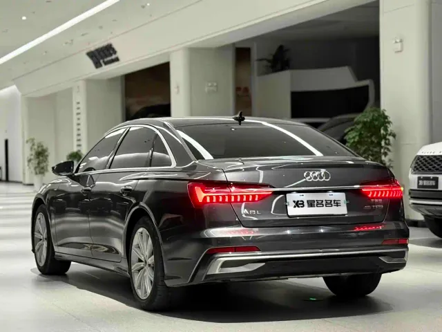 Audi A6L — Фото автомобиля 8