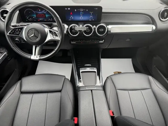 Mercedes-Benz GLB-Class — Фото автомобиля 17