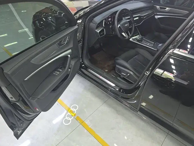 Audi A6L — Фото автомобиля 15