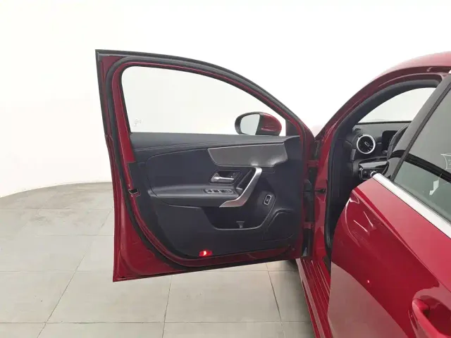 Mercedes-Benz A-Class — Фото автомобиля 8