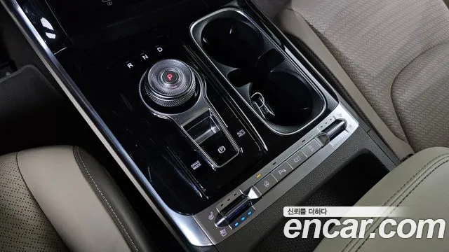 Kia Canival Carnival 4 поколение Дизель 9 мест Signature — Фото автомобиля 9
