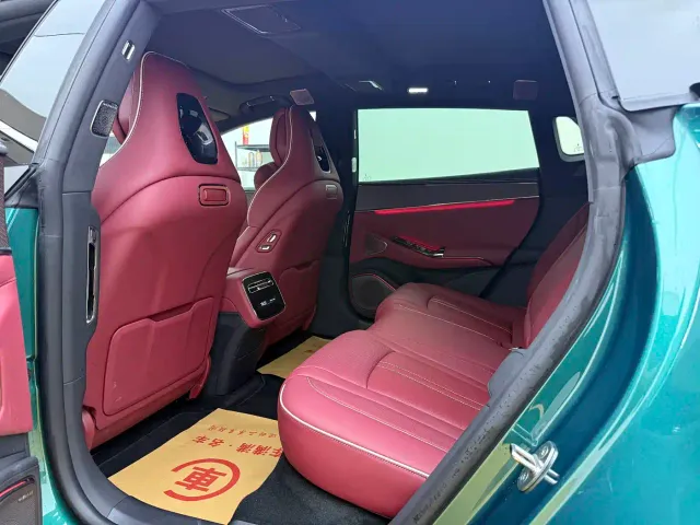 Denza Z9GT — Фото автомобиля 6