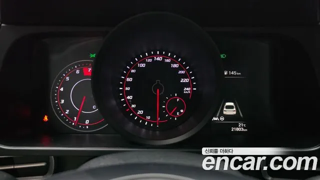 Hyundai Avante CN7 — Фото автомобиля 11