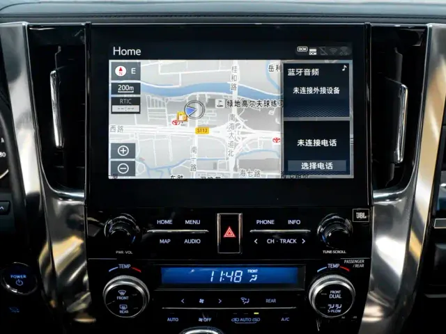 Toyota Vellfire — Фото автомобиля 18