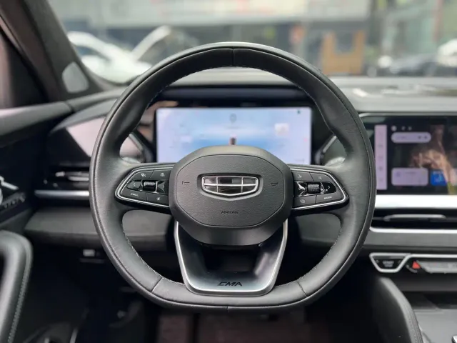 Geely Xingyue L — Фото автомобиля 13