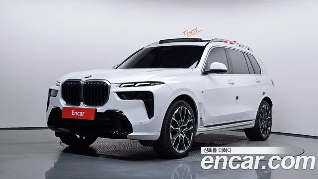 Фотография автомобиля — BMW X7 G07