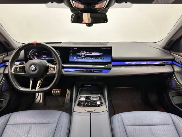 BMW 5 Series — Фото автомобиля 10