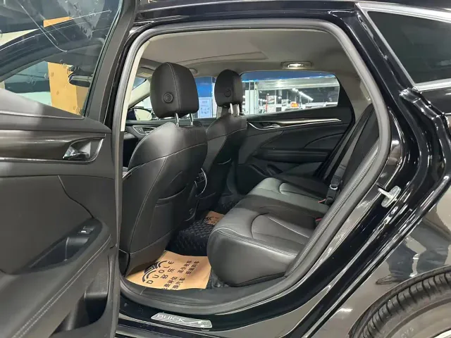 Buick LaCrosse — Фото автомобиля 6