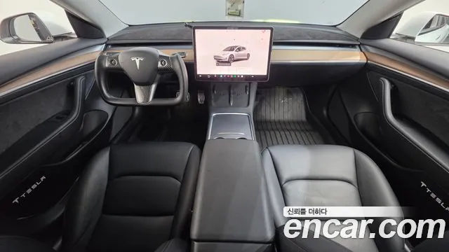 Tesla Model 3 — Фото автомобиля 6