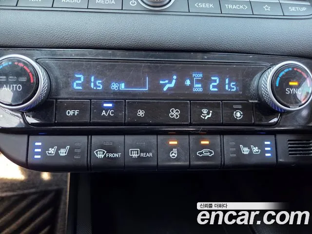 Hyundai Avante CN7 — Фото автомобиля 13