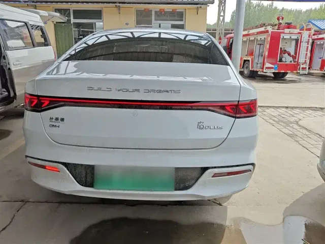 BYD Qin PLUS — Фото автомобиля 5