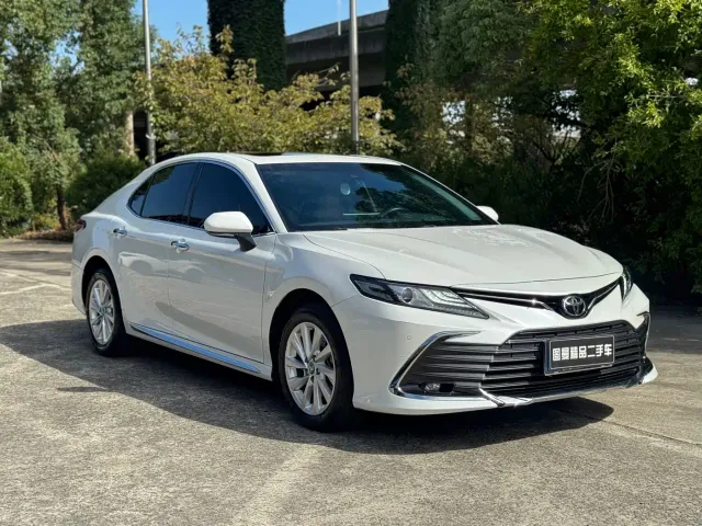 Toyota Camry — Фото автомобиля 3