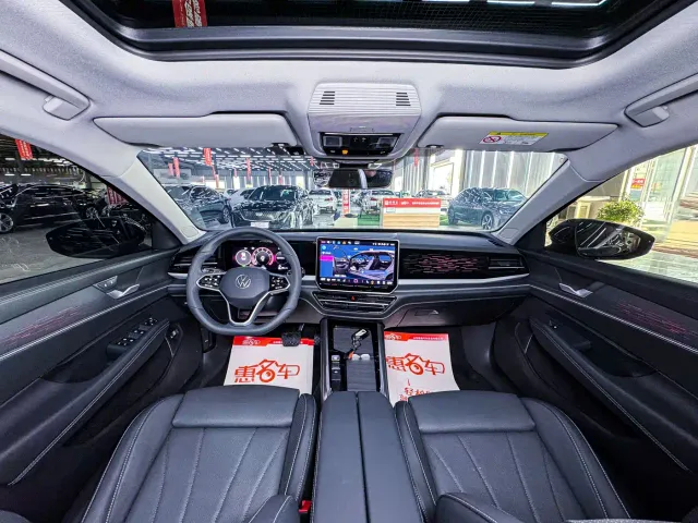 Volkswagen Passat — Фото автомобиля 14